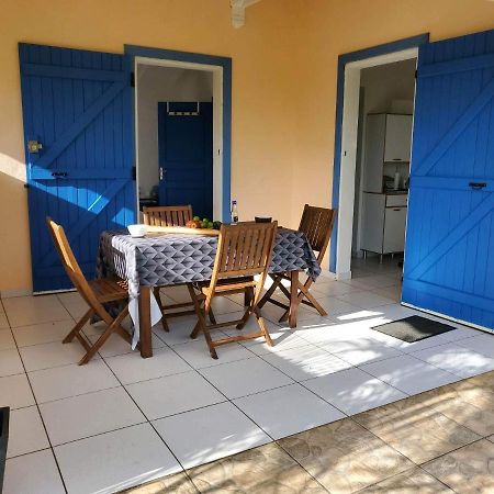 Bel Appartement T2 Avec Vue Sur Palmier Et Mer Sainte-Rose Exterior photo